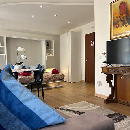 Valverde Apartment And Rooms Verona Exteriör bild