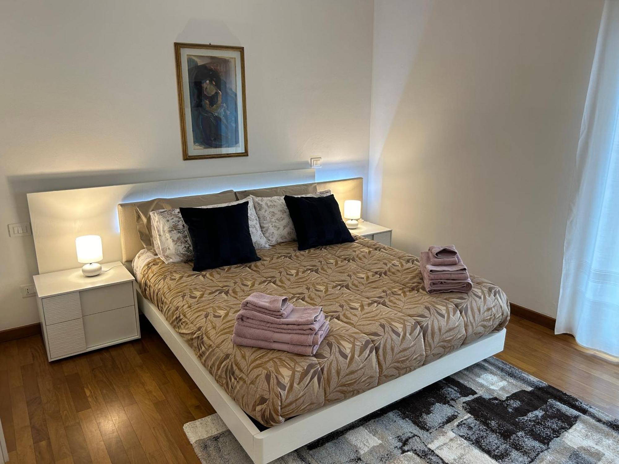 Valverde Apartment And Rooms Verona Exteriör bild