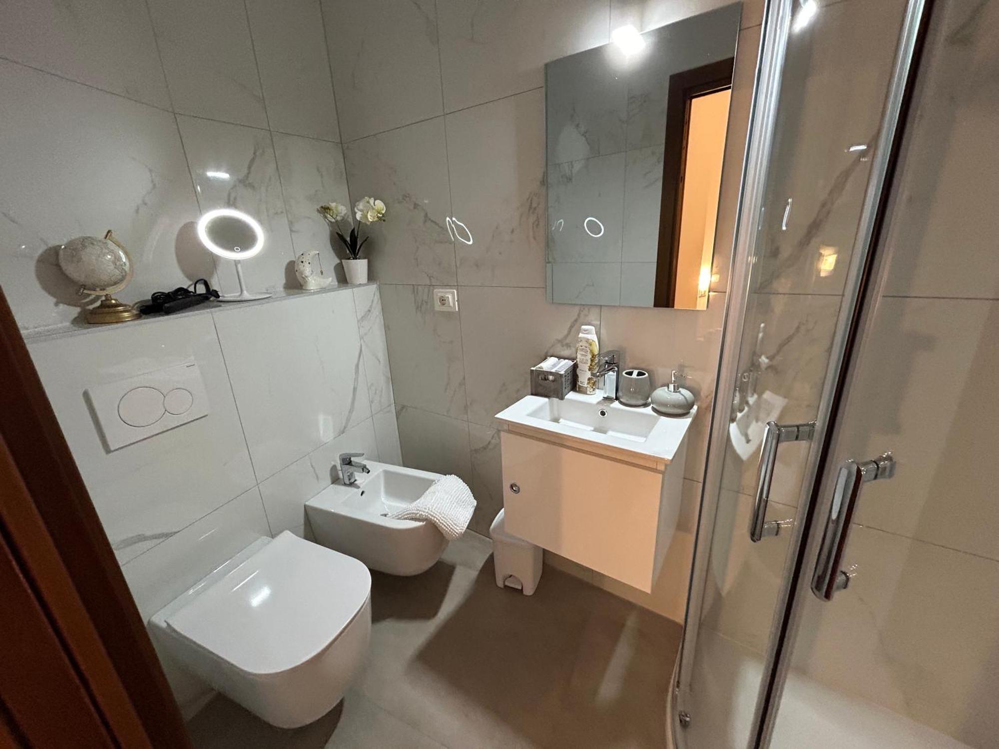 Valverde Apartment And Rooms Verona Exteriör bild
