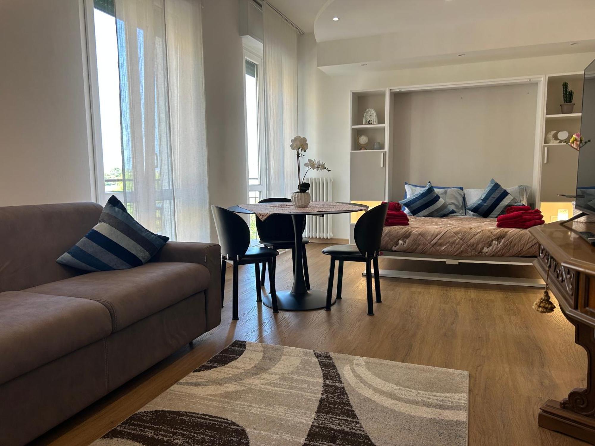 Valverde Apartment And Rooms Verona Exteriör bild